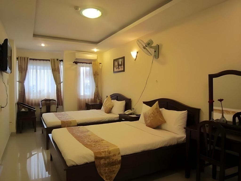 Nui Thanh Hotel Ho Chi Minh City Exterior photo